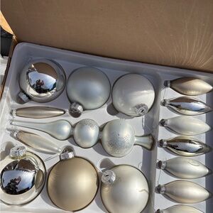 Elegant Silver and Gold Holiday Ornament Set 100 piece